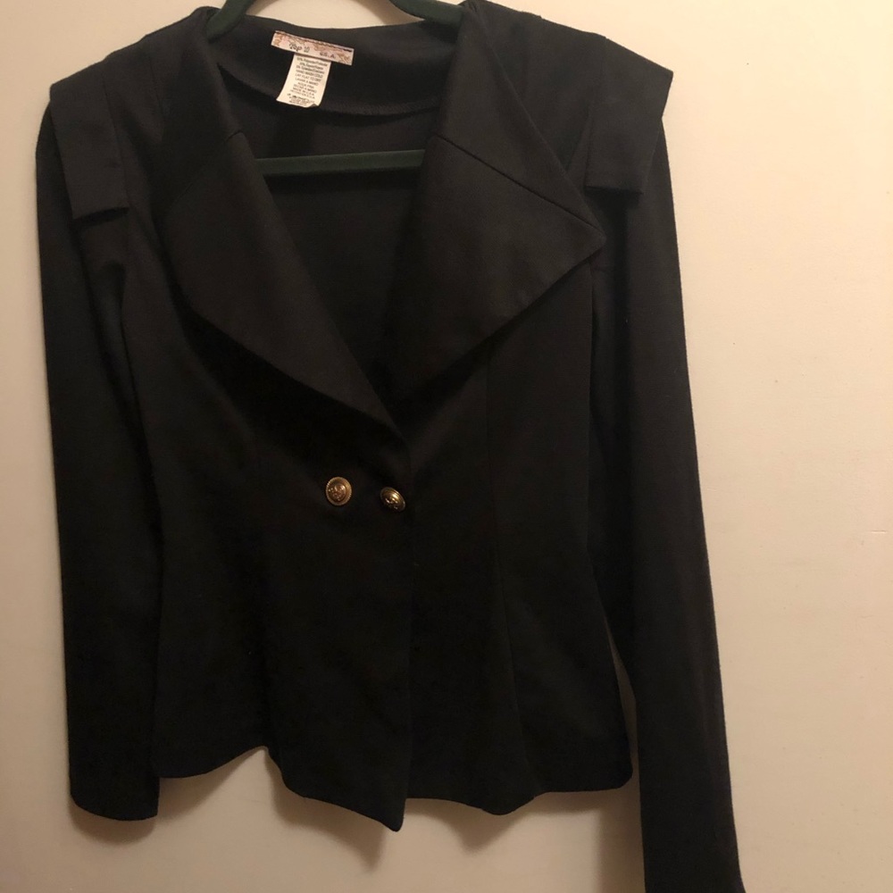 Black comfortable blazer